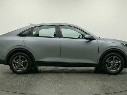 Used 2025 Kia K4 LXS FWD image 11