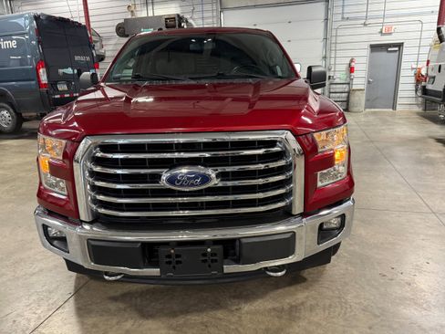 Used 2017 Ford F150 XLT w/ Equipment Group 302A Luxury AWD/4WD image 40