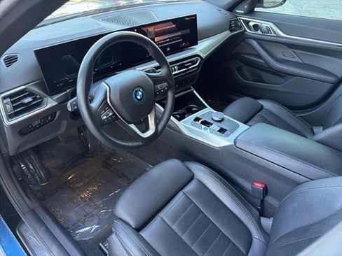 Certified 2023 BMW i4 eDrive40 w/ Premium Package RWD image 9