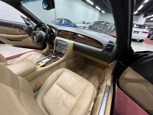 Used 2006 Lexus SC 430 Convertible image 37