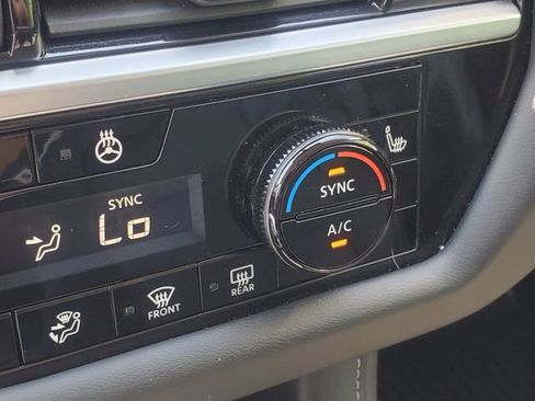Used 2024 Nissan Pathfinder SL AWD/4WD image 22