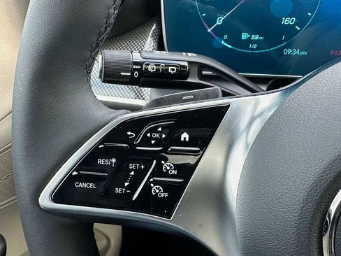 New 2026 Mercedes-Benz GLC 300 4MATIC image 32