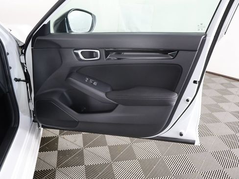 Used 2025 Honda Civic Sport image 24