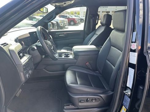 Certified 2025 Chevrolet Suburban Z71 AWD/4WD image 2