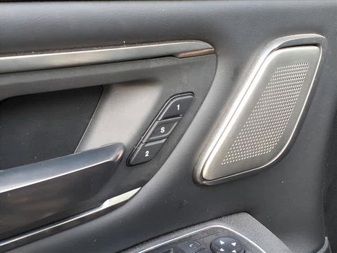 Used 2020 RAM 1500 Limited image 12