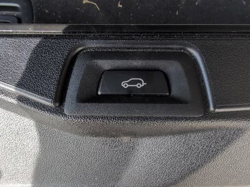 Used 2024 BMW X5 xDrive40i w/ Premium Package AWD/4WD image 31