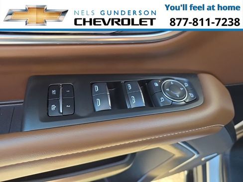 Certified 2024 Chevrolet Suburban High Country w/ Advanced Technology Package image 22