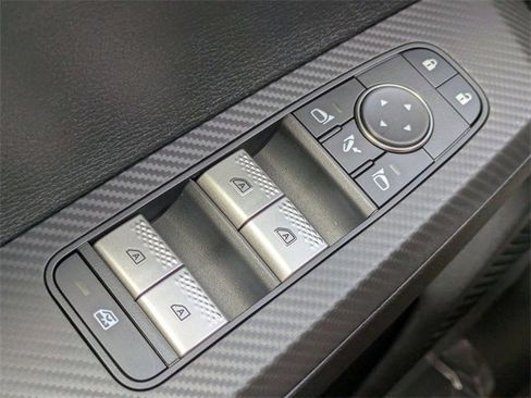 New 2025 Mitsubishi Outlander SE image 22