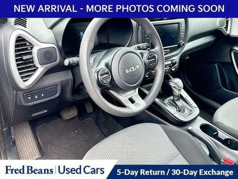Used 2024 Kia Soul LX w/ Option Group 015 FWD image 1