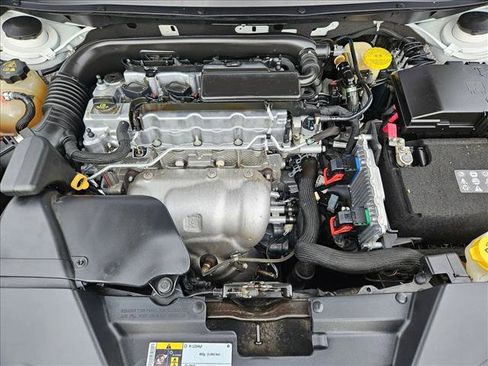 Used 2017 Jeep Cherokee Altitude image 20