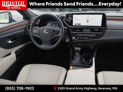 Used 2025 Lexus ES 350 w/ Premium Package image 17