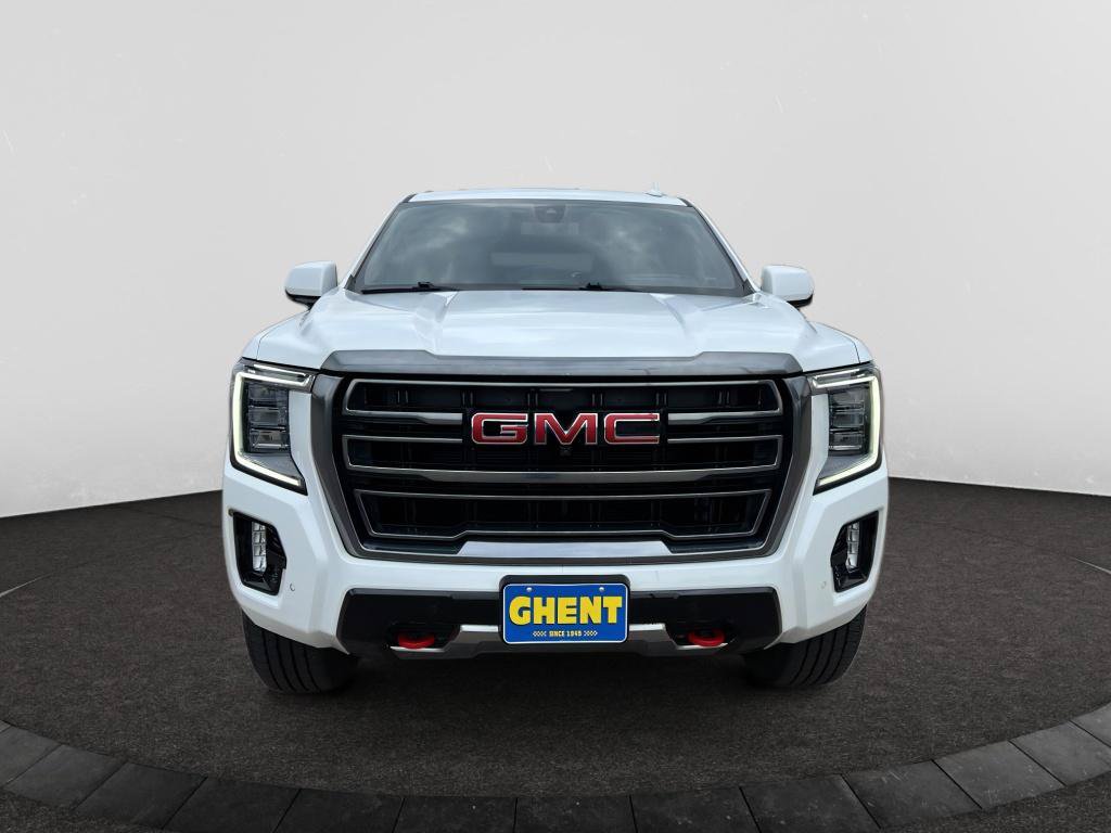 Used 2023 GMC Yukon AT4 w/ Technology Package AWD/4WD image 3