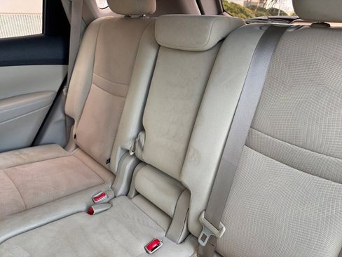 Used 2016 Nissan Rogue S image 19