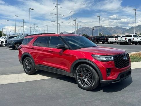 Used 2025 Ford Explorer ST w/ Sun And Sound Package AWD/4WD image 9