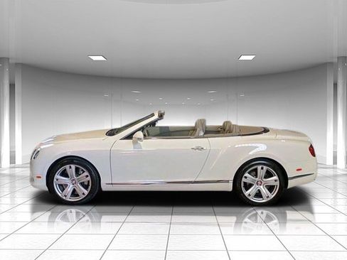 Used 2013 Bentley Continental GT w/ Color Specification Pkg image 9