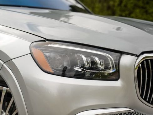 Used 2021 Mercedes-Benz Maybach GLS 600 4MATIC image 8