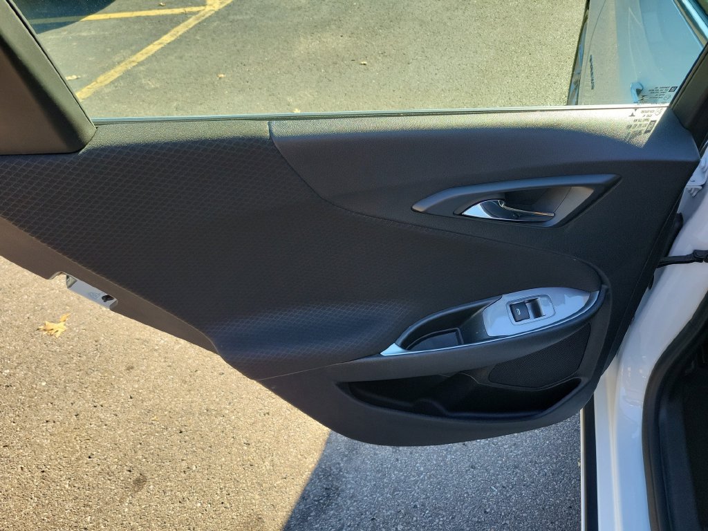 Used 2024 Chevrolet Malibu LT FWD image 19