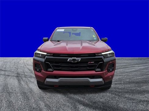 Used 2023 Chevrolet Colorado Z71 w/ Z71 Convenience Package 2 image 9
