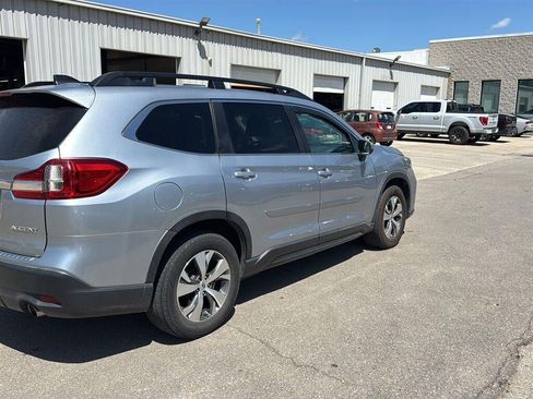 Used 2021 Subaru Ascent Premium AWD/4WD image 2
