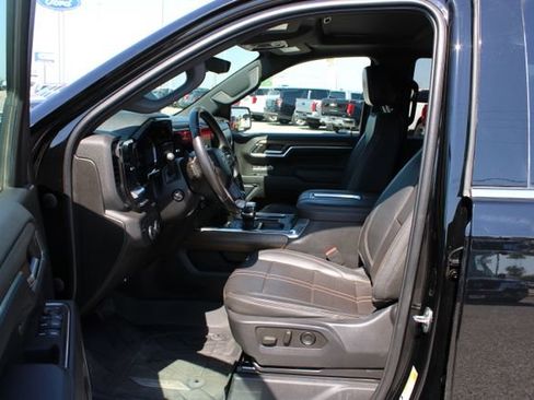Used 2022 Chevrolet Silverado 1500 High Country w/ High Country Premium Package AWD/4WD image 15
