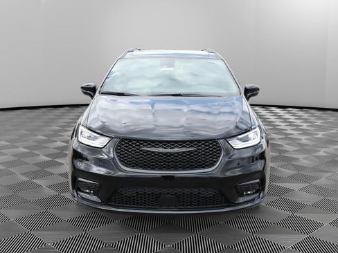 New 2026 Chrysler Pacifica Select w/ S Appearance Package AWD/4WD image 9