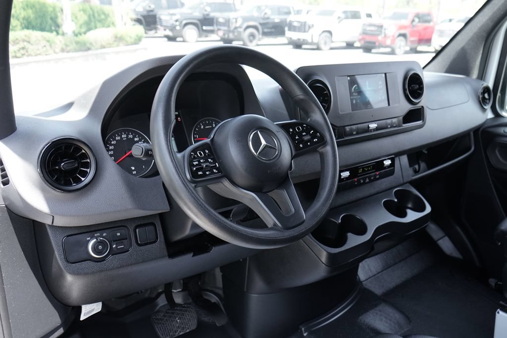 Used 2024 Mercedes-Benz Sprinter 2500 w/ Acoustic Package image 22