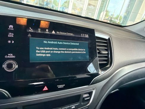 Used 2022 Honda Pilot Special Edition image 9