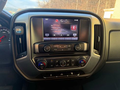 Used 2015 GMC Sierra 2500 SLE image 14