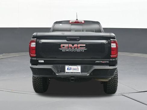 Used 2024 GMC Canyon AT4X AWD/4WD image 11
