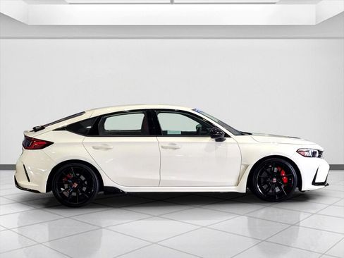 Certified 2024 Honda Civic Type R image 4