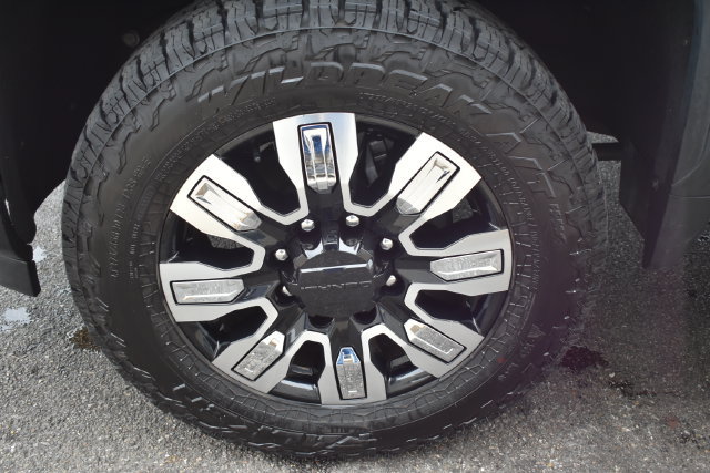 Used 2025 GMC Sierra 2500 Denali w/ Denali Reserve Package AWD/4WD image 53