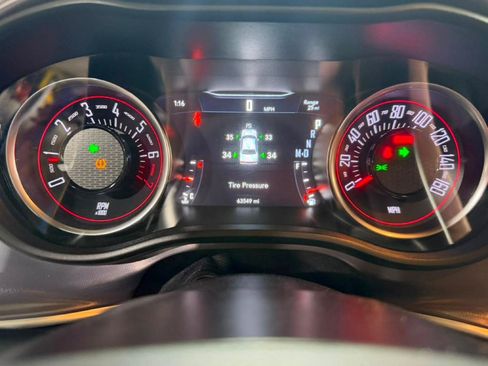 Used 2019 Dodge Challenger SXT RWD image 20