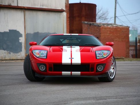 Used 2005 Ford GT image 6