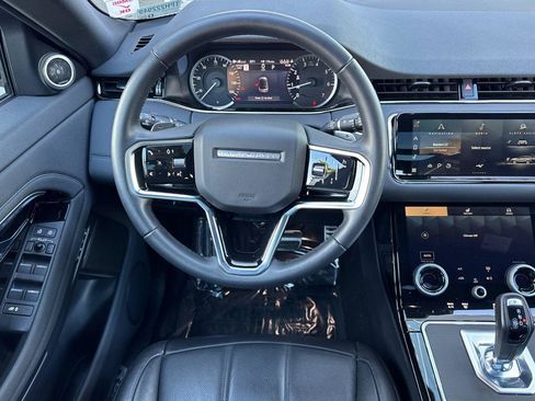 Used 2023 Land Rover Range Rover Evoque R-Dynamic SE image 13