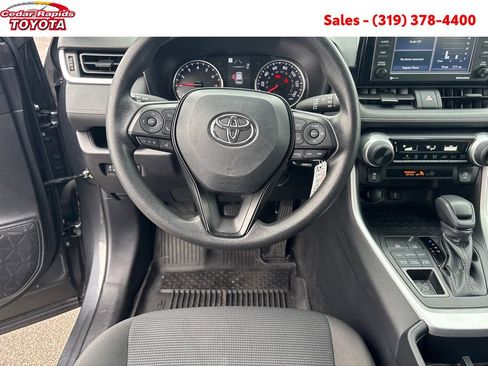Certified 2022 Toyota RAV4 LE image 16