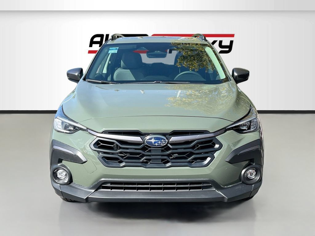 Used 2024 Subaru Crosstrek 2.5i Limited w/ Crosstrek Mirror Package AWD/4WD image 2