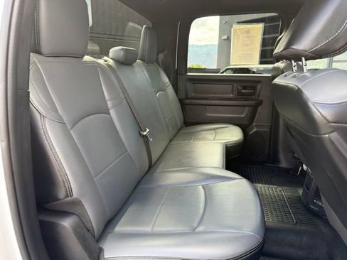 Used 2024 RAM 2500 Tradesman w/ Chrome Appearance Group AWD/4WD image 28