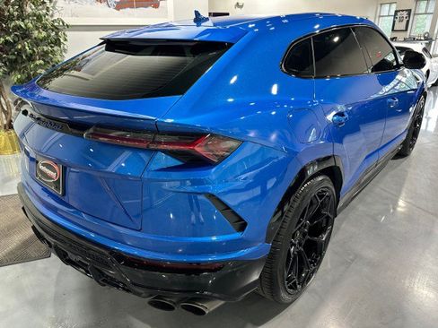Used 2019 Lamborghini Urus AWD/4WD image 33