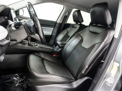 Used 2022 Jeep Compass Latitude w/ Convenience Group AWD/4WD image 6