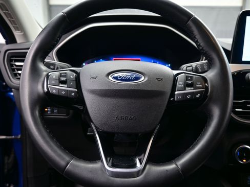 Used 2022 Ford Escape SEL w/ Technology Package image 24