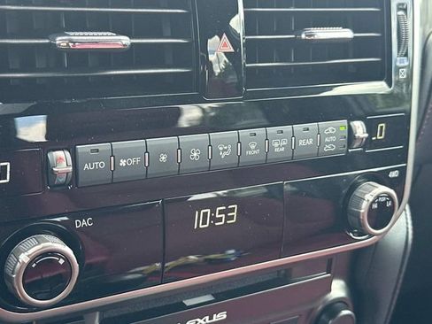 Used 2023 Lexus GX 460 Premium image 33