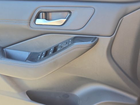 Certified 2026 Nissan Rogue SV w/ SV Premium Package FWD image 29