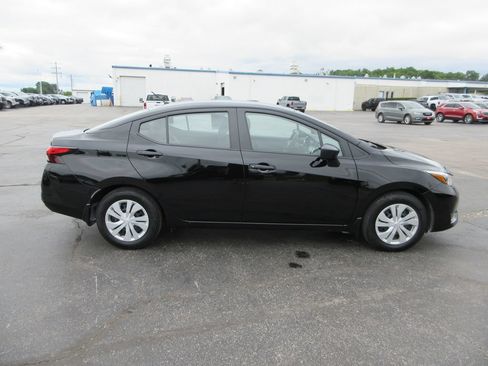 Used 2025 Nissan Versa S w/ Trunk Package FWD image 6