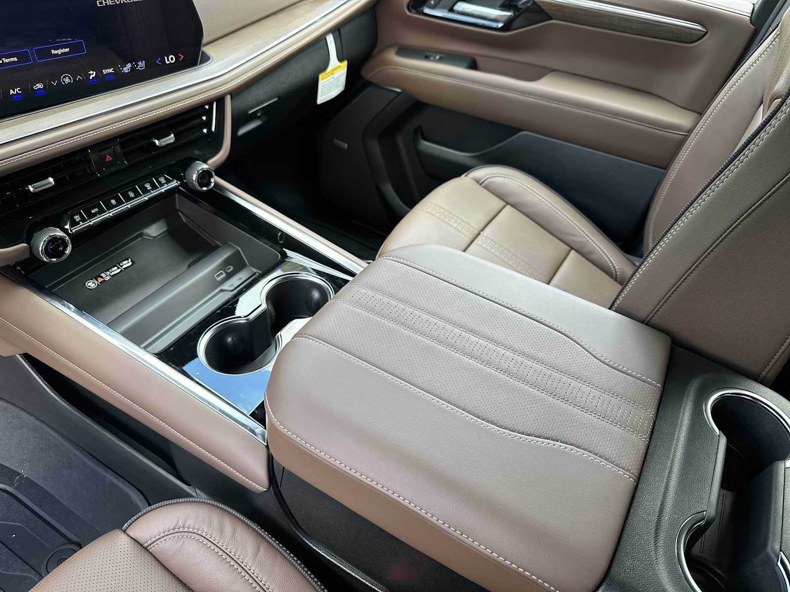 New 2027 Chevrolet Tahoe High Country AWD/4WD image 21