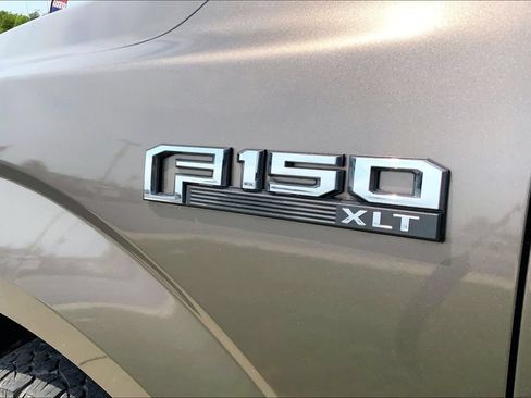 Used 2018 Ford F150 XLT w/ Trailer Tow Package AWD/4WD image 4