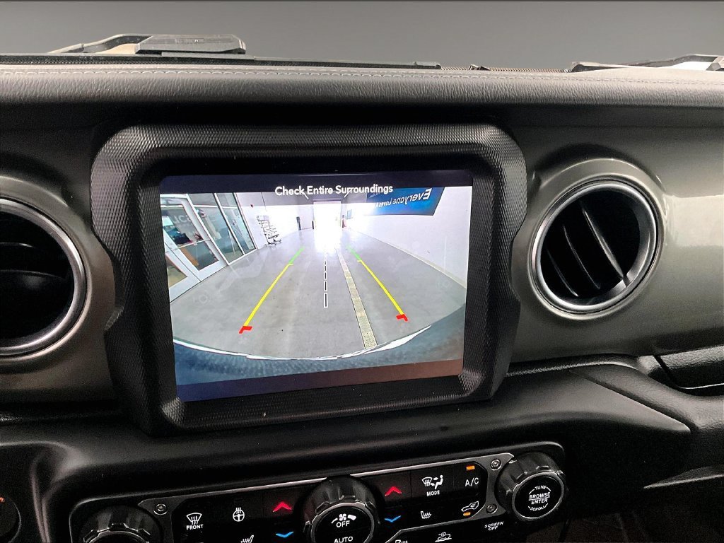 Used 2023 Jeep Wrangler Unlimited Sahara w/ LED Lighting Group AWD/4WD image 19