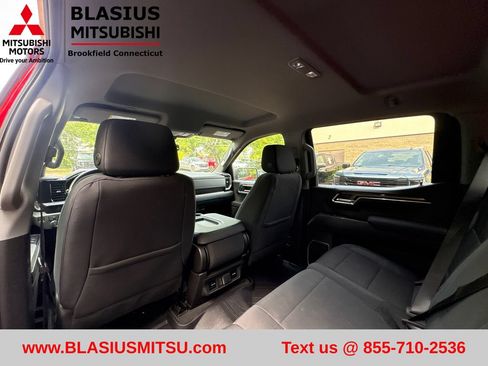 Used 2024 Chevrolet Silverado 1500 LT AWD/4WD image 24