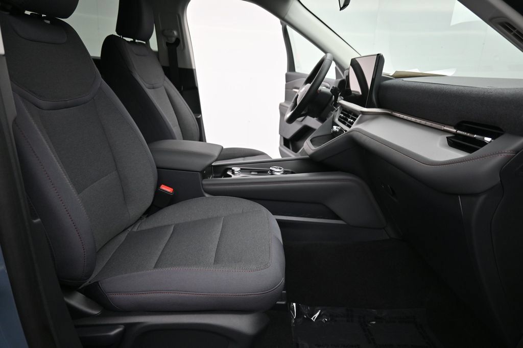 Used 2026 Ford Explorer Active AWD/4WD image 18