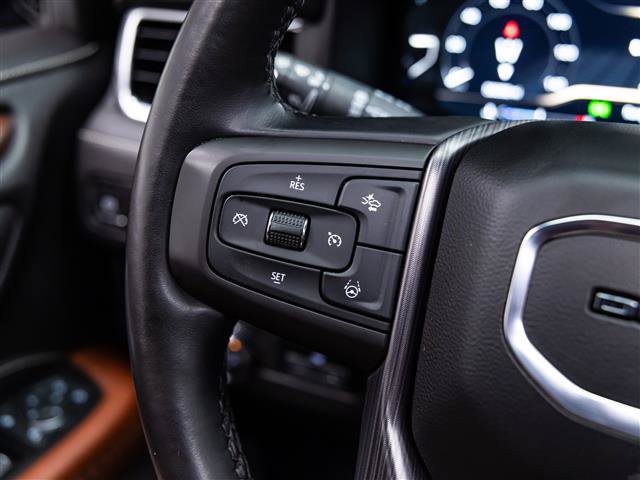 Used 2023 GMC Yukon XL Denali Ultimate AWD/4WD image 22