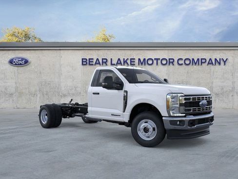 New 2026 Ford F350 XL w/ Ambulance Prep Package image 7